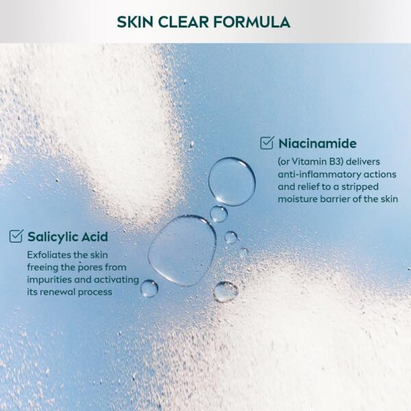 NIVEA Derma Skin Clear Toner (200ml), Cleansing and Hydratin...