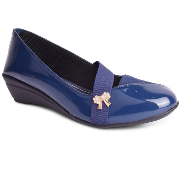 XE Looks Comfy Stylish Bellies for Women